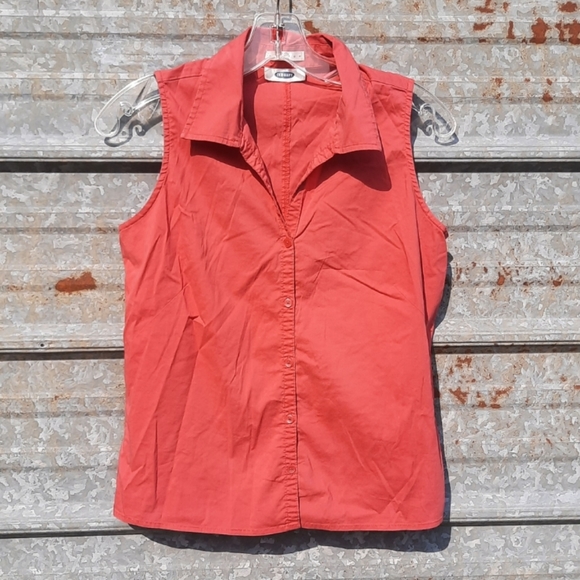 Sleeveless Old Navy Button Up Shirt - Picture 11 of 11